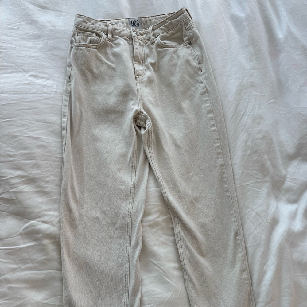 BDG Women's Cream Straight Leg Jeans